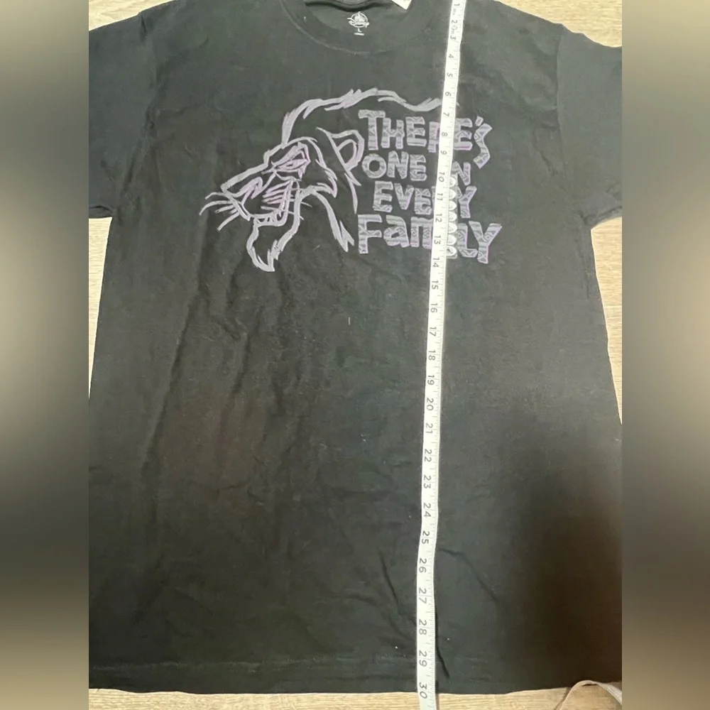 NWT Disney‎ Parks Lion King Shirt- Large